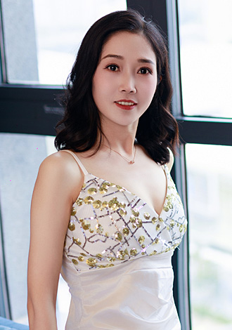 Gorgeous member profiles: Thai member member Li (Lily) from Hong Kong