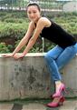 Date the woman of your dreams: yifeng, bride in China